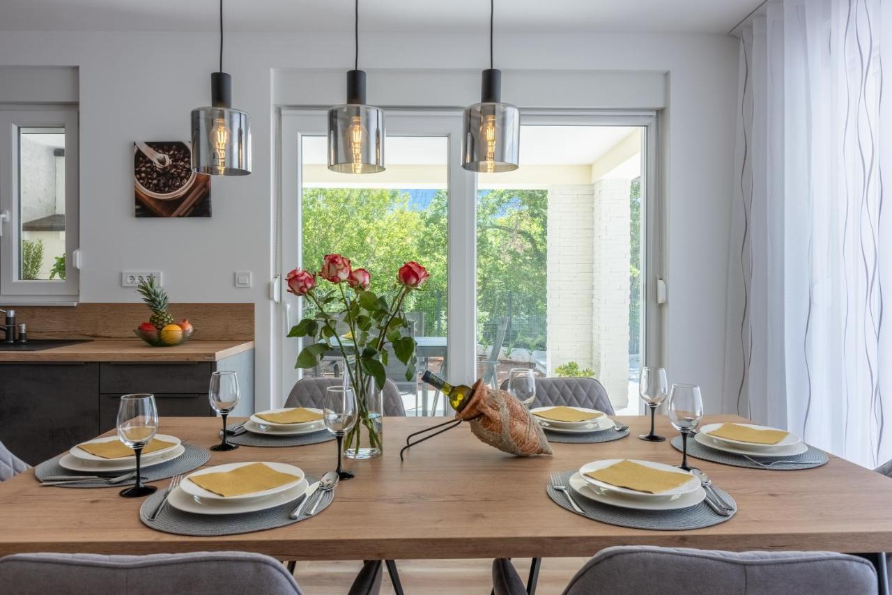 Villa Una Muraj Exteriör bild